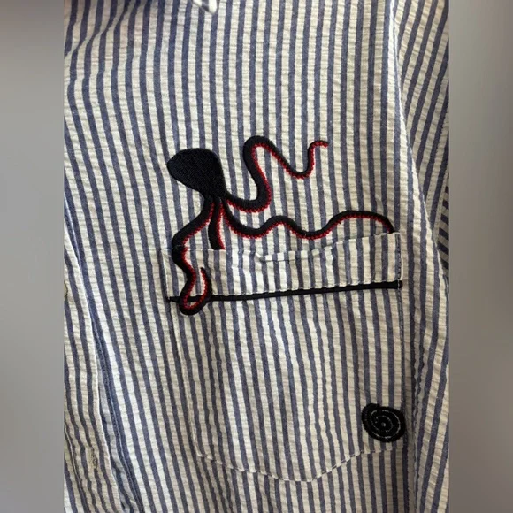 Tuckernuck sz M NWOT Embroidered Octopus Blue Stripe Seersucker ButtonDown shirt - Picture 3 of 6